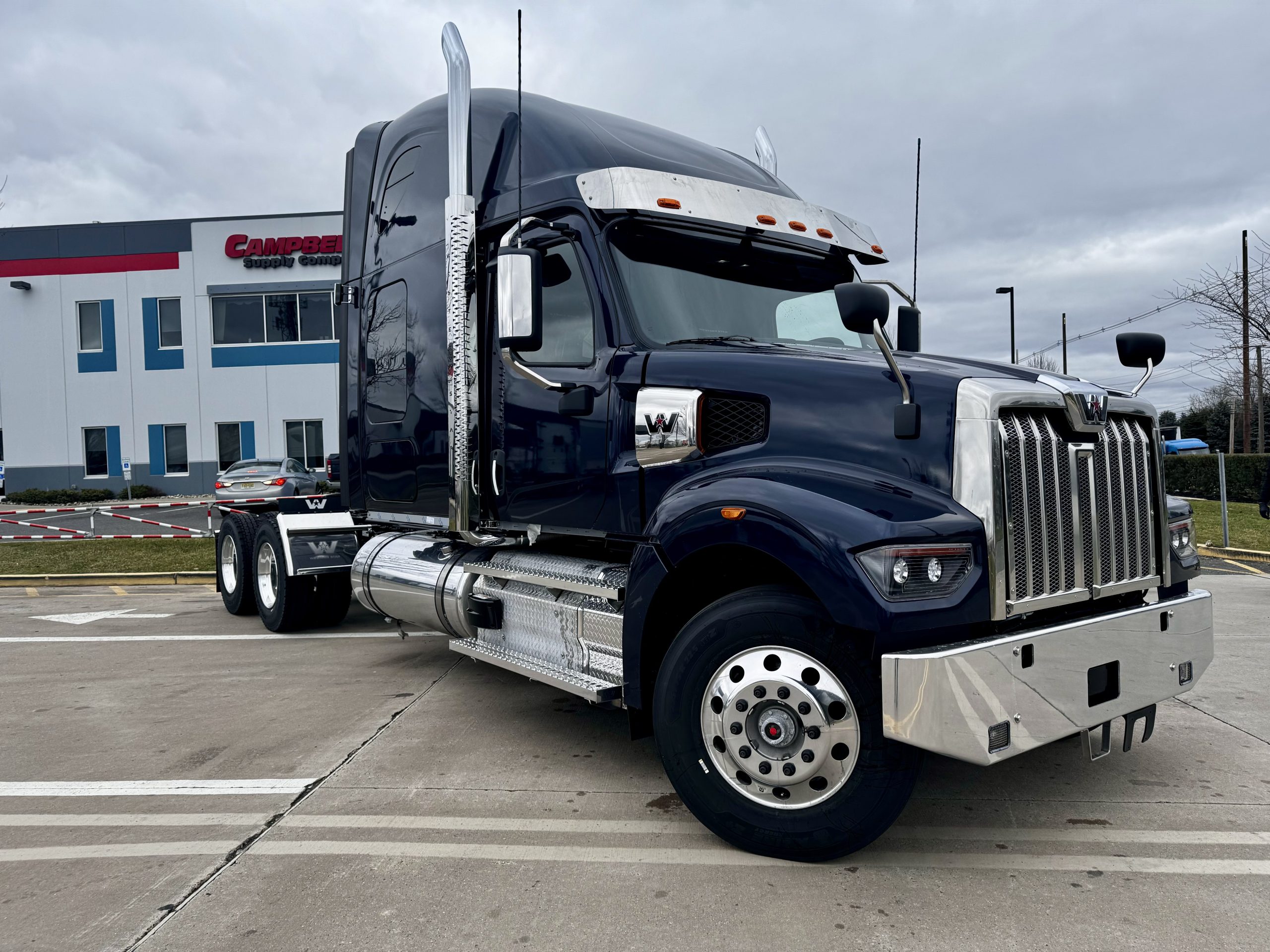 2024 Western Star Trucks 49X - image 5 of 6