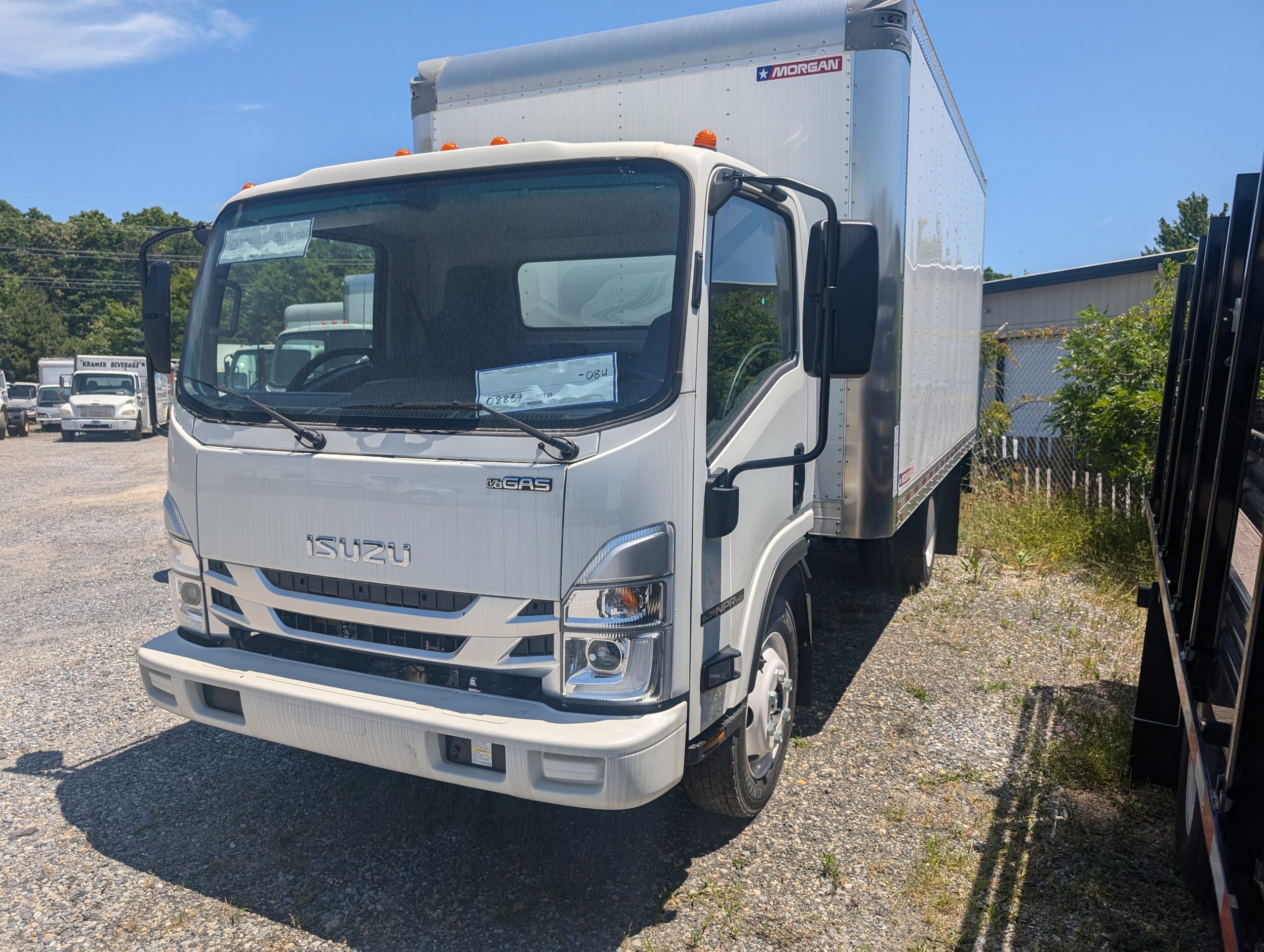 2024 ISUZU NPR HD - image 2 of 6