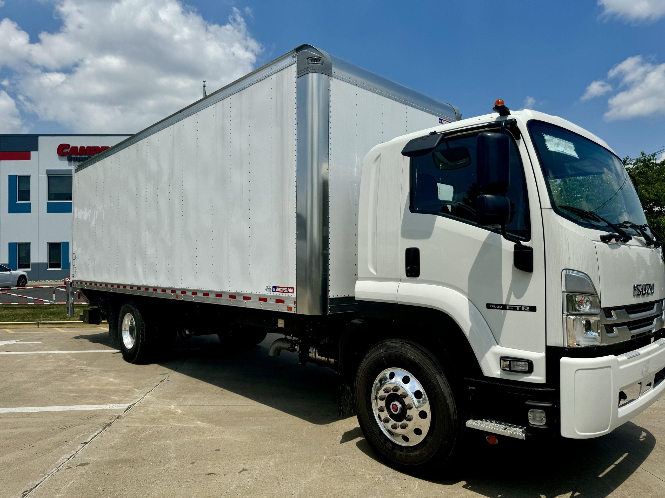 2024 ISUZU FTR - image 3 of 6