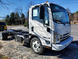 2024 ISUZU NQR 202479-01