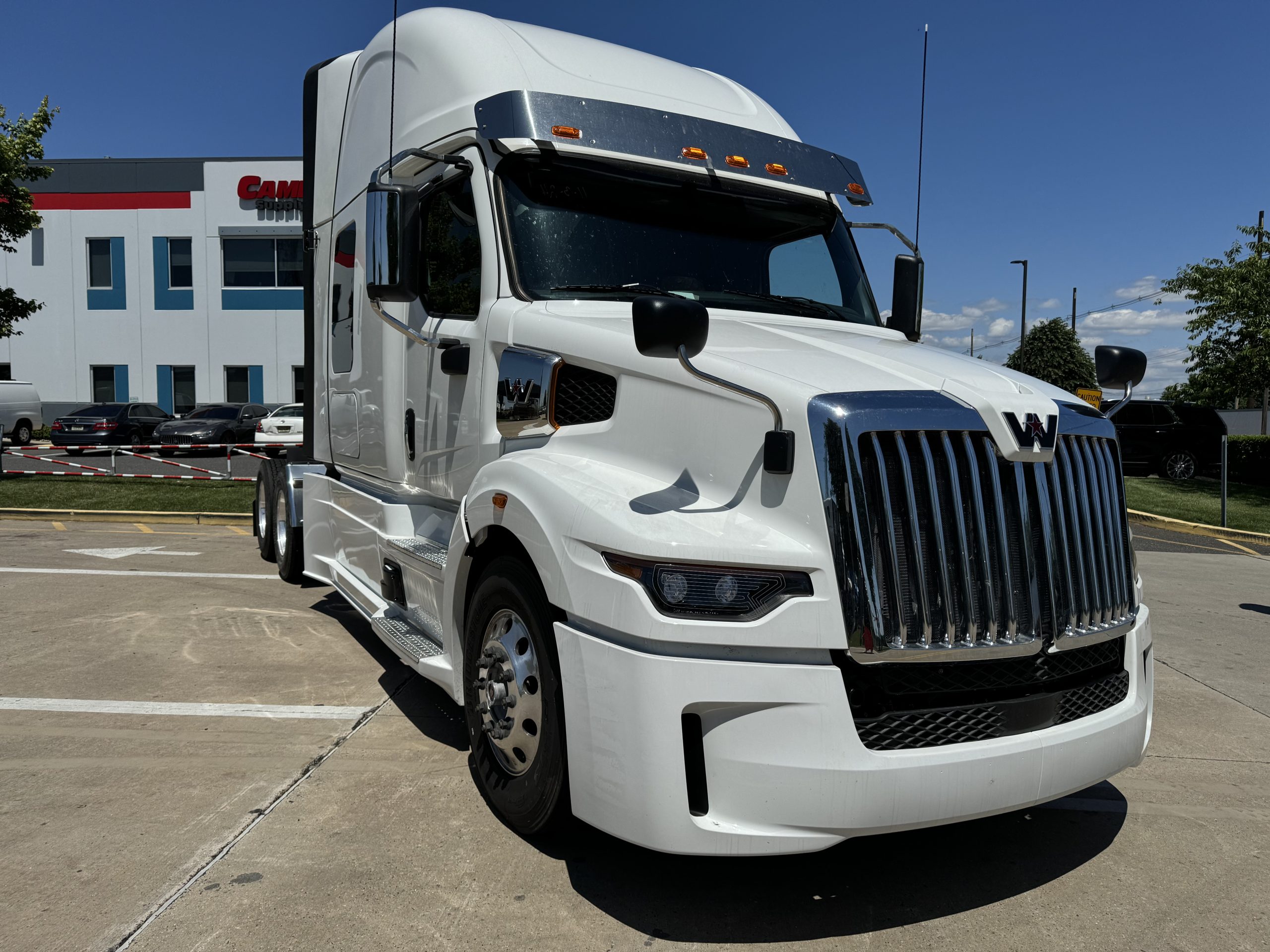 2025 Western Star Trucks 57X - image 1 of 6