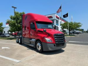 2025 FREIGHTLINER Cascadia PT126SLP 203046-01