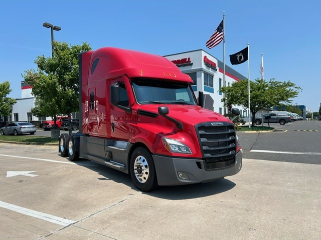 2025 FREIGHTLINER CA126SLP - image 1 of 6