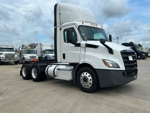 2019 FREIGHTLINER CASCADIA PE116D 204419-01