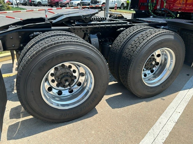 2025 FREIGHTLINER CA126SLP - image 6 of 6