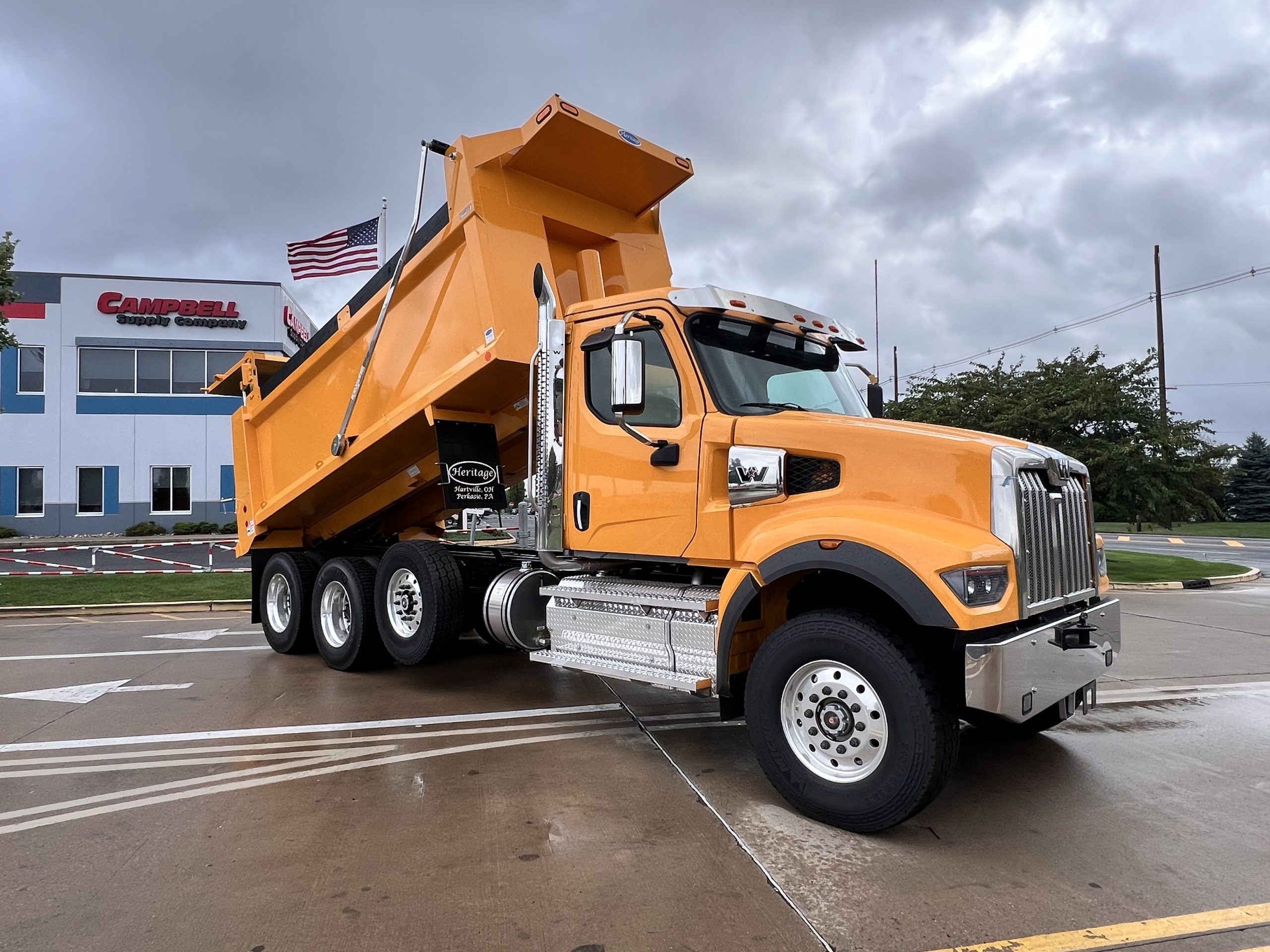 2025 Western Star Trucks 49X - image 2 of 6