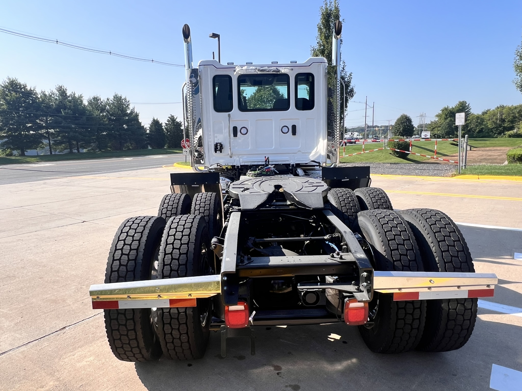 2025 Western Star Trucks 49X - image 5 of 6