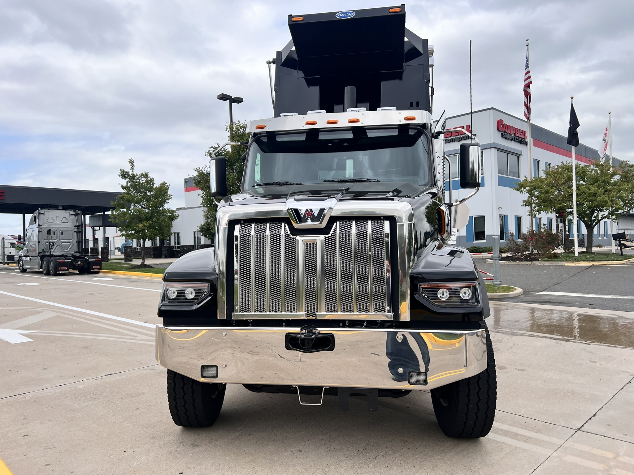 2025 Western Star Trucks 49X - image 1 of 6