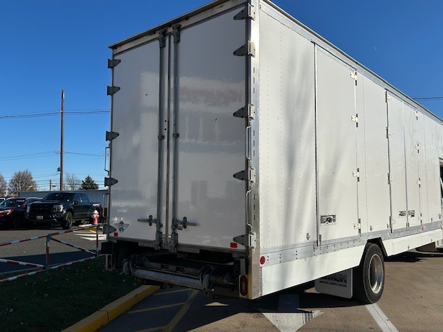 2021 FREIGHTLINER M2106 - image 4 of 6