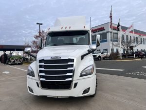 2025 FREIGHTLINER Cascadia PT126D 205829-01