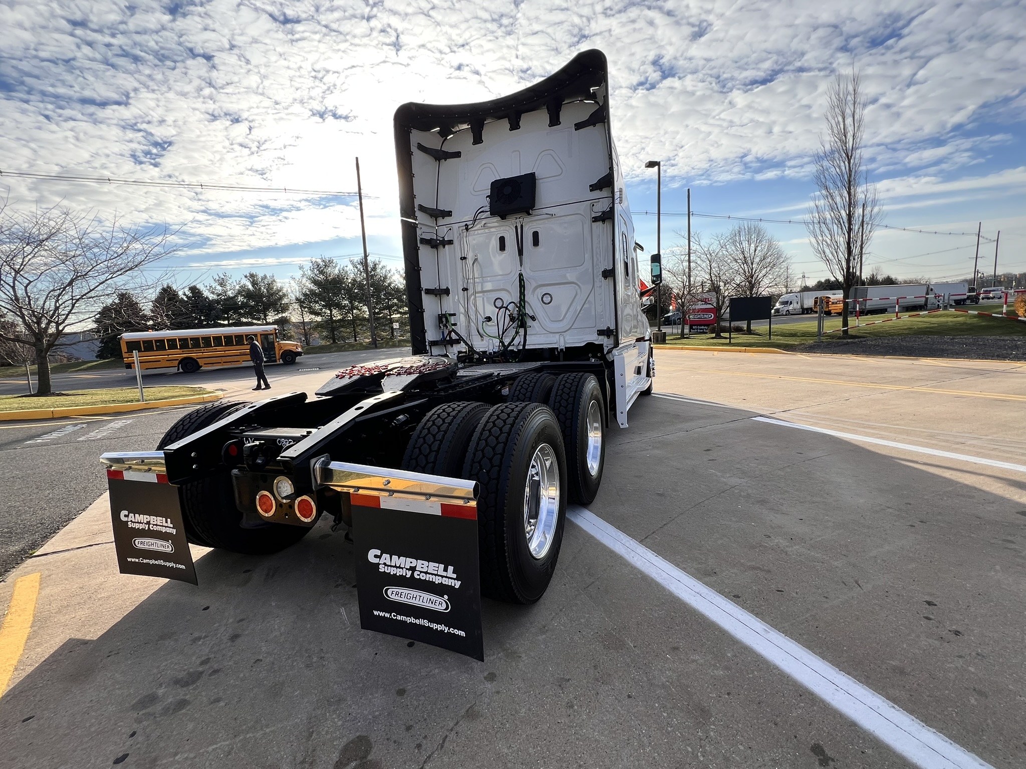 2025 Freightliner Cascadia PT126S - image 6 of 6