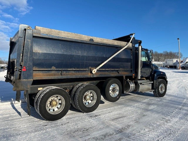 2021 Freightliner CT114084 D - image 3 of 4