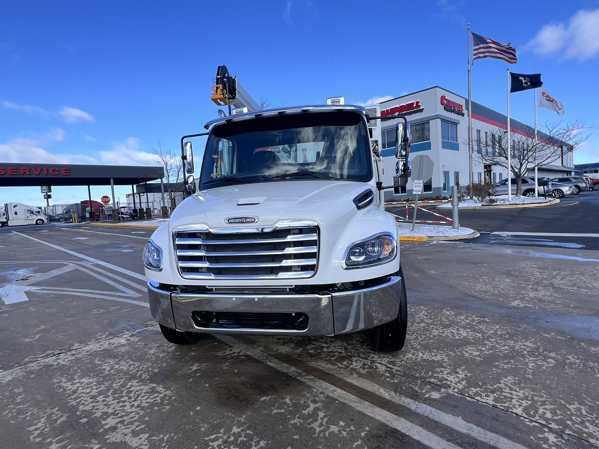 2025 FREIGHTLINER M2106 - image 1 of 6