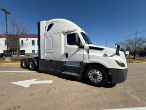 2023 FREIGHTLINER CASCADIA PT126S 208145-01